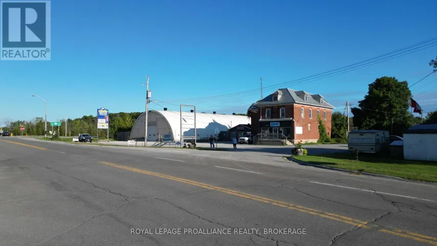 7719 HIGHWAY 42, Rideau Lakes, Ontario K0G1E0
