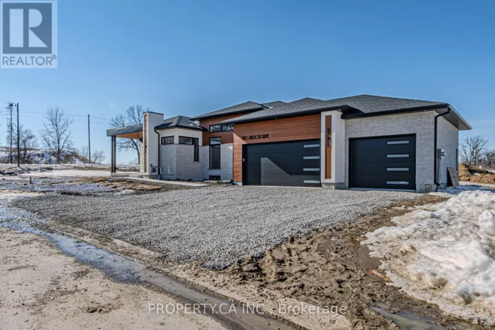 2 HUDSON DRIVE, Brantford, Ontario N3T0V6
