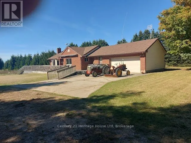 7174 HIGHWAY 6, Mapleton, Ontario N0G1A0