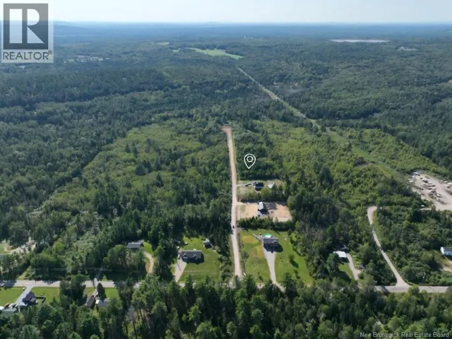 7 Crest Avenue, Heathland, New Brunswick E3L5C1