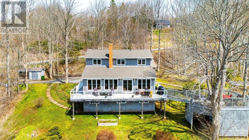 8 Foleaze Park Drive, Brow Of The Mountain, Nova Scotia B0P1J0