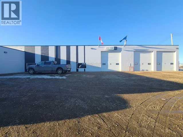 7810 102 Avenue, Peace River, Alberta T8S1R2