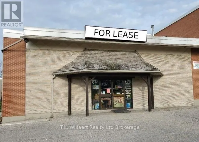 2 - 236 NORWICH AVENUE, Woodstock (Woodstock - South), Ontario N4S3V9