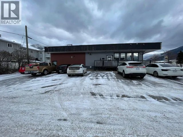 1221 7TH Avenue, Fernie, British Columbia V0B1M0