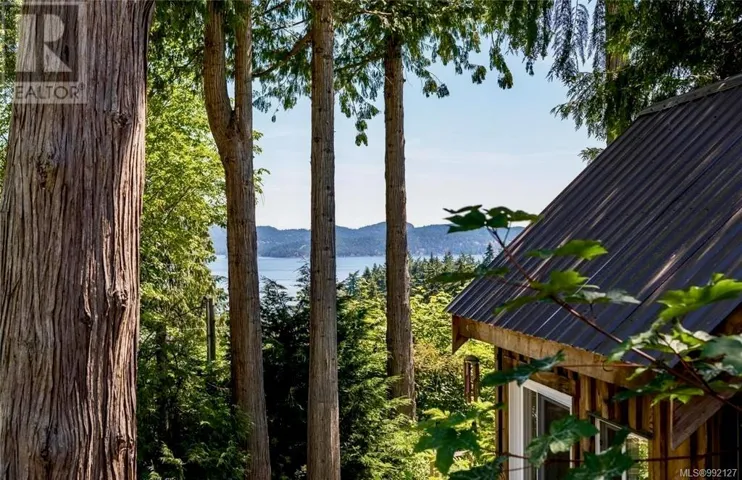 174 Victoria St, Salt Spring, British Columbia V8K1P3