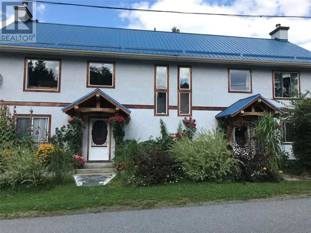 504 CENTRE Street, Kaslo, British Columbia V0G1M0