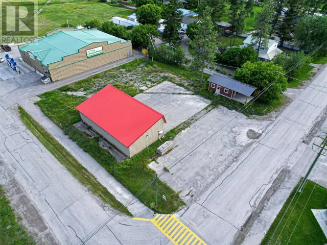 4958 BURNS Avenue, Canal Flats, British Columbia V0B1B0