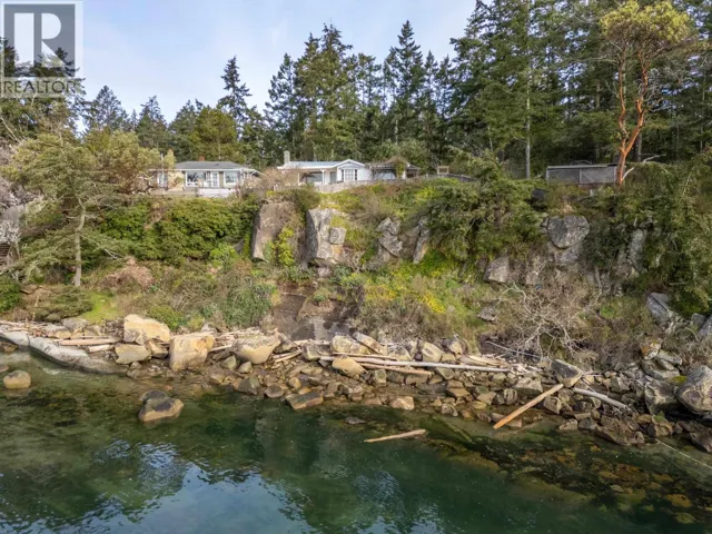 90 GULF DRIVE, Galiano Island, British Columbia V0N1P0