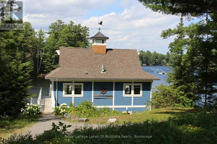 boathouse for catching some sun