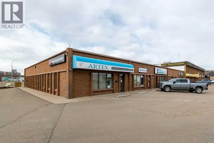 957 South Railway Street SE, Medicine Hat, Alberta T1A2W3