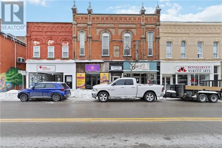 18 ROBINSON Street, Simcoe, Ontario N3Y1W4