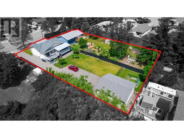 3029 Gordon Drive, Kelowna, British Columbia V1W3R1