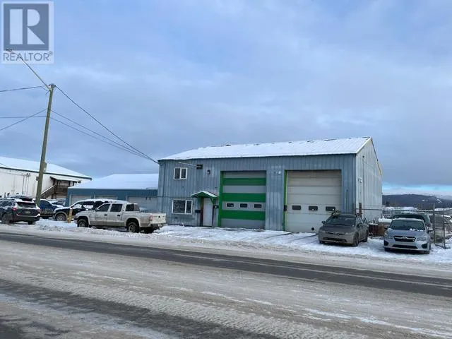 116 & 118 COPPER ROAD, Whitehorse, Yukon Y1A2Z6
