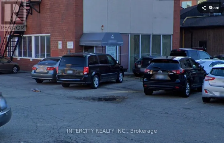 4 CENTRE STREET, St. Catharines, Ontario L2R3M2