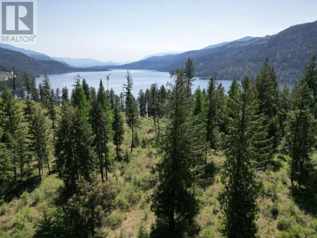 Lot 7 KENSINGTON Place, Christina Lake, British Columbia V0H1E0