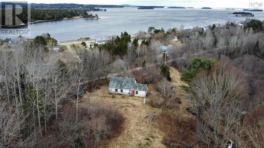 52 Adelia Road, Gold River, Nova Scotia B0J1K0