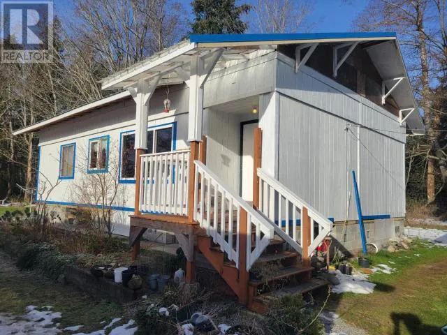 4649 CEDAR STREET, Texada Island, British Columbia V0N1W0