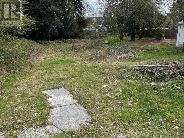 4468 JOYCE AVE, Powell River, British Columbia None