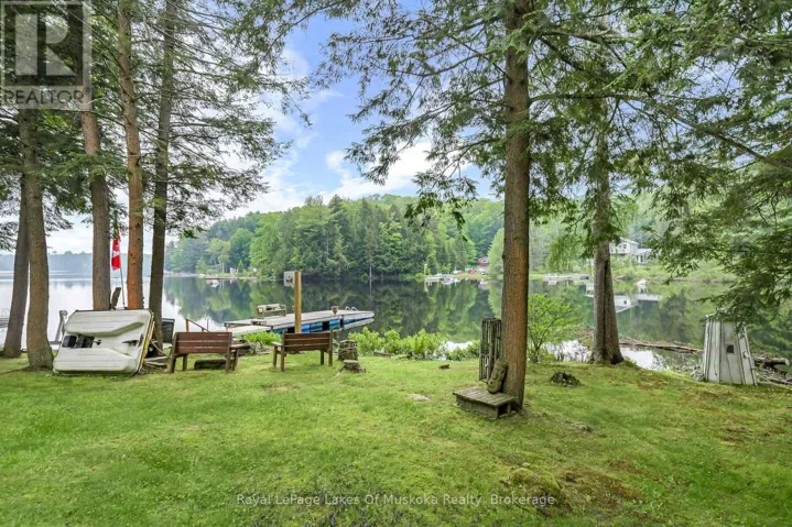 1019 LAKESHORE ROAD N, Bracebridge (Oakley), Ontario P1L1X3