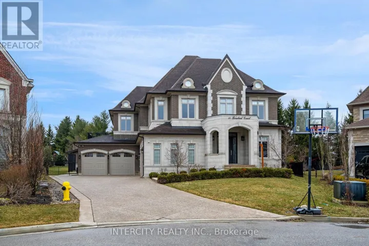 34 ROSEBUD COURT, Vaughan (Kleinburg), Ontario L0J1C0