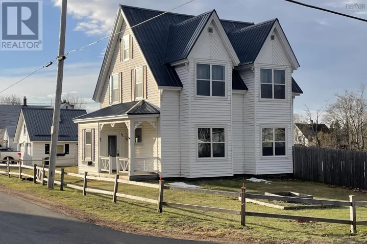 85 Church Street, Springhill, Nova Scotia B0M1X0