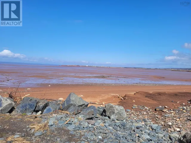 Wharf Road, Noel, Nova Scotia B0N2C0