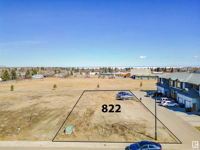822 Schooner DR, Cold Lake, Alberta T9M0L7