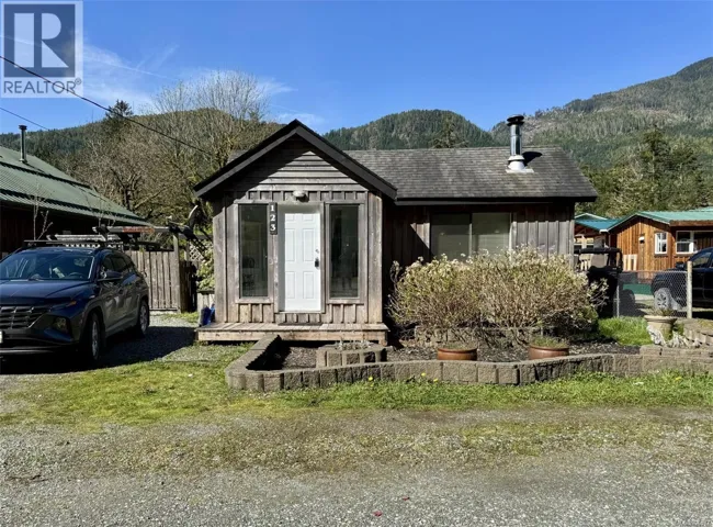 123 Maquinna Ave, Zeballos, British Columbia V0P2A0