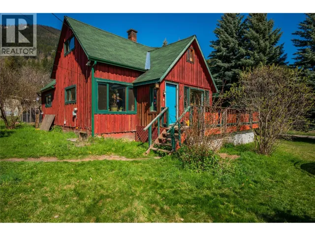 131 Washington Street N, Kaslo, British Columbia V0G1M0