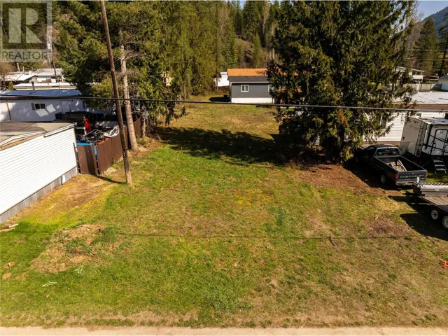 LOT 1 Cady Road, Salmo, British Columbia V0G1Z0
