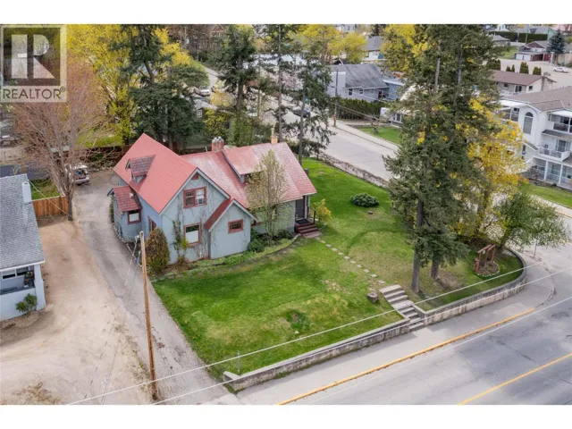320 Okanagan Avenue SE, Salmon Arm, British Columbia V1E3H6