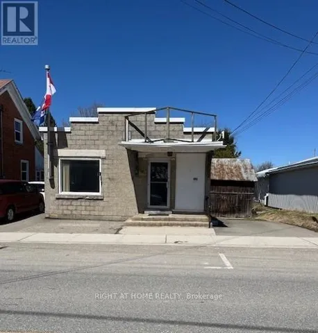 8 MAIN STREET N, Rideau Lakes, Ontario K0G1E0