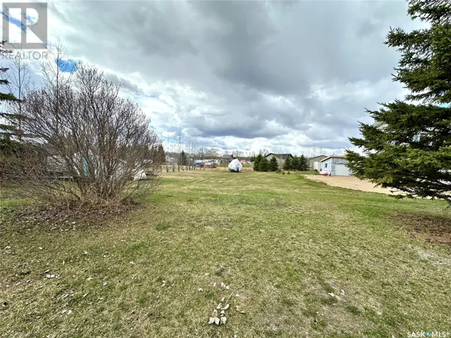 25 Iroquois Lake DRIVE, Iroquois Lake, Saskatchewan S0J1M0