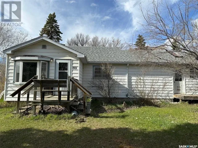 301 Belfast STREET, North Portal, Saskatchewan S0C1N0