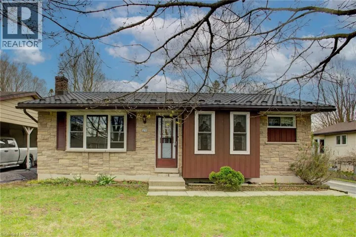 271 FOREST GLEN Crescent, Mount Forest, Ontario N0G2L2
