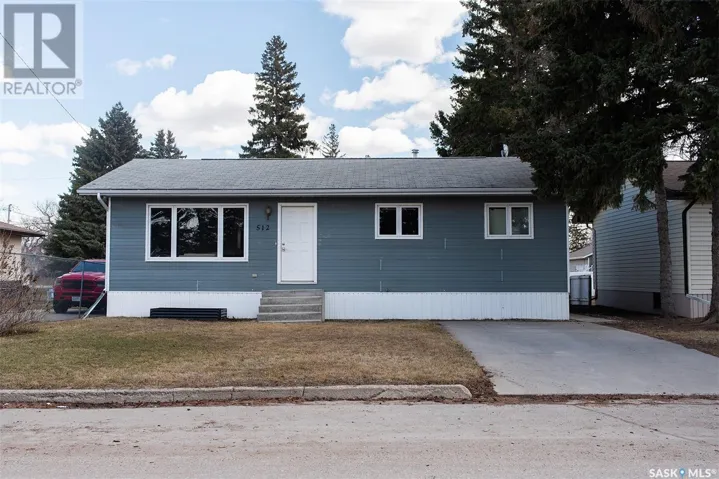 512 4th STREET E, Wynyard, Saskatchewan S0A4T0