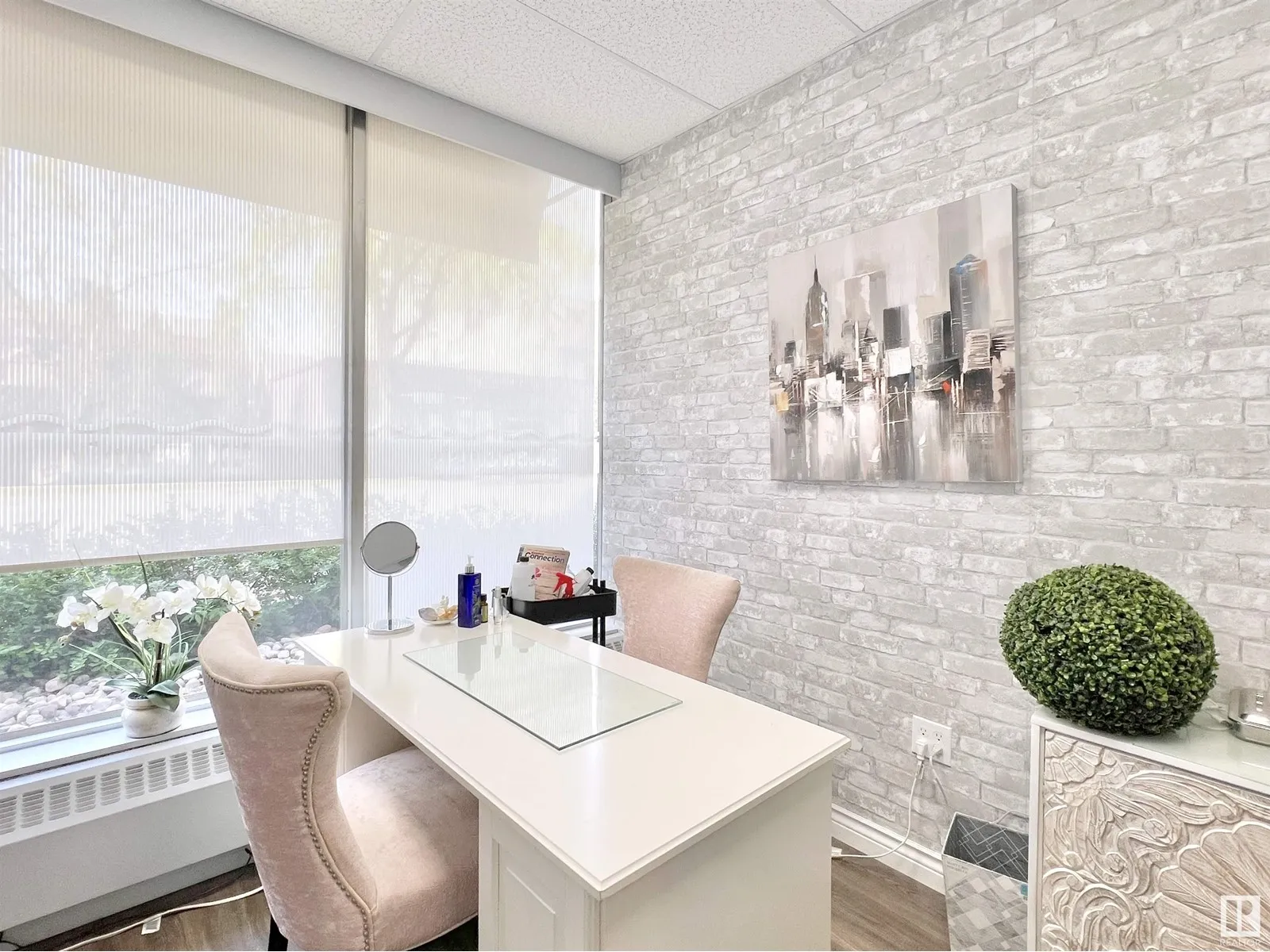 Commercial Sale For Sale
