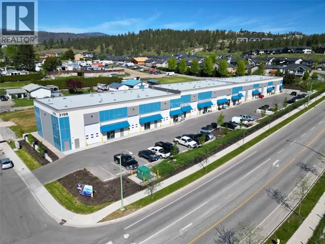 3196 Appaloosa Road Unit# 102, Kelowna, British Columbia V1V2G9