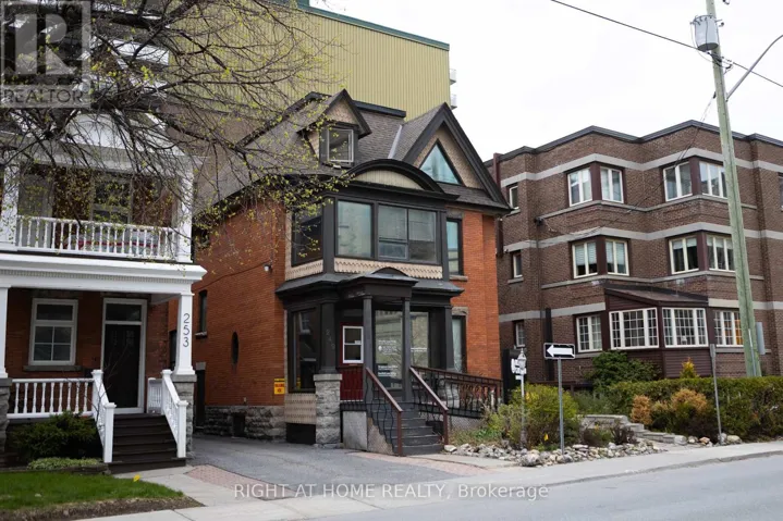 249 MCLEOD STREET, Ottawa, Ontario K2P1A1