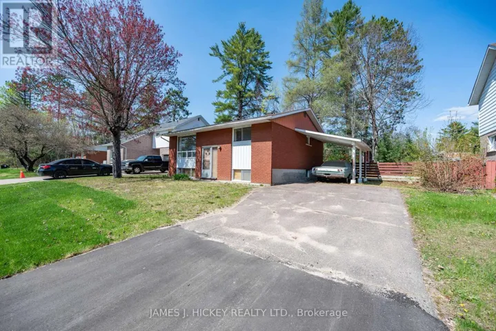 5 HAMMOND COURT, Deep River, Ontario K0J1P0