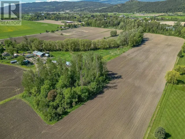51 Monks Road, Grindrod, British Columbia V0E1Y0