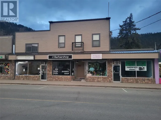 721-725 Shuswap Avenue, Chase, British Columbia V0E1M0