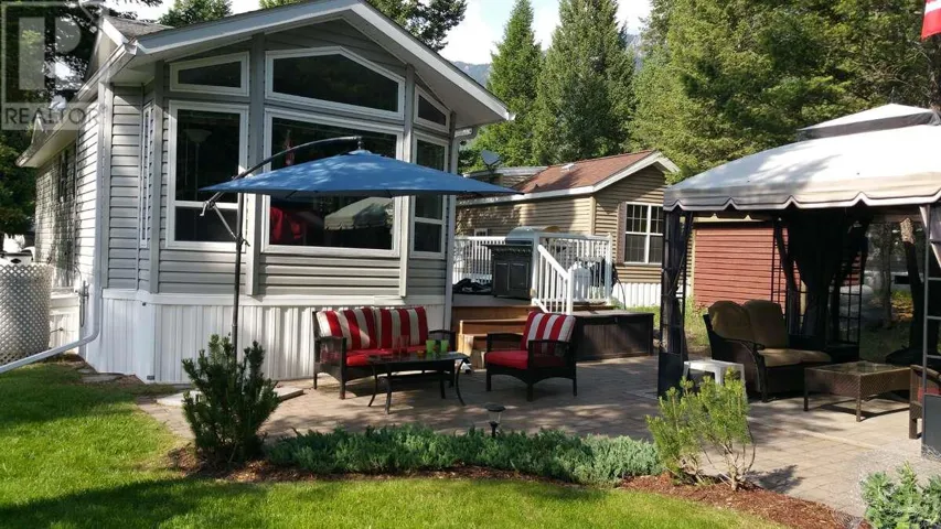 4889 LYNX Crescent, Radium Hot Springs, British Columbia V0A1M0