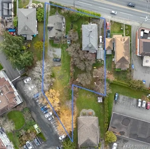 378 Burnside Rd E, Saanich, British Columbia V9A1A5