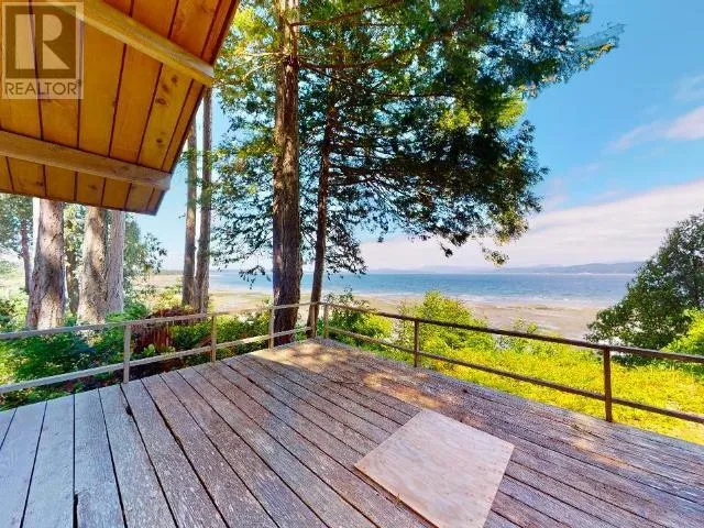 1652 SAVARY ISLAND ROAD, Savary Island, British Columbia None