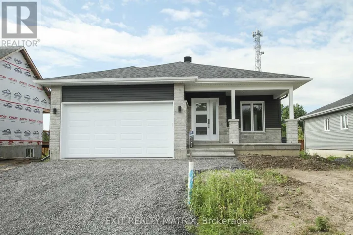 1401 CAROLINE COURT, Cornwall, Ontario K6J0C5
