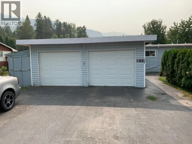 152 SCHULTE Crescent Unit# 1, Castlegar, British Columbia V1N3E2