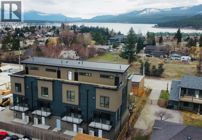 510 14TH Street Unit# 304, Invermere, British Columbia V0A1K0