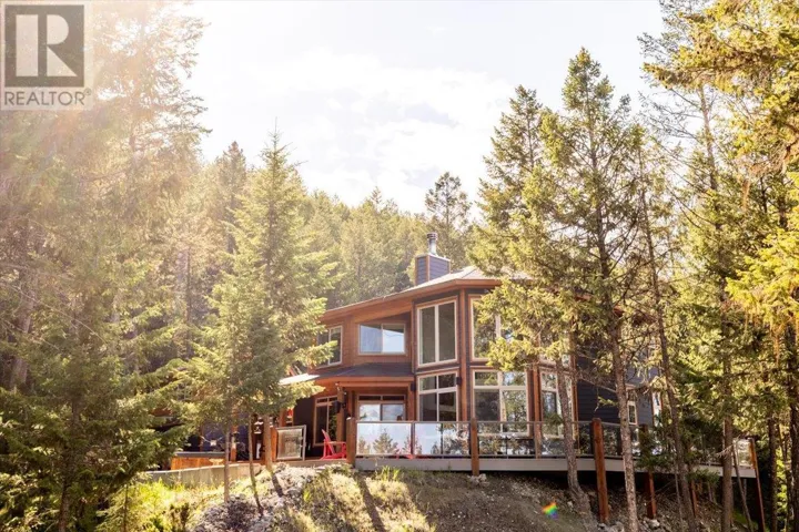 9942 Osprey Landing Drive, Wardner, British Columbia V0B2J0