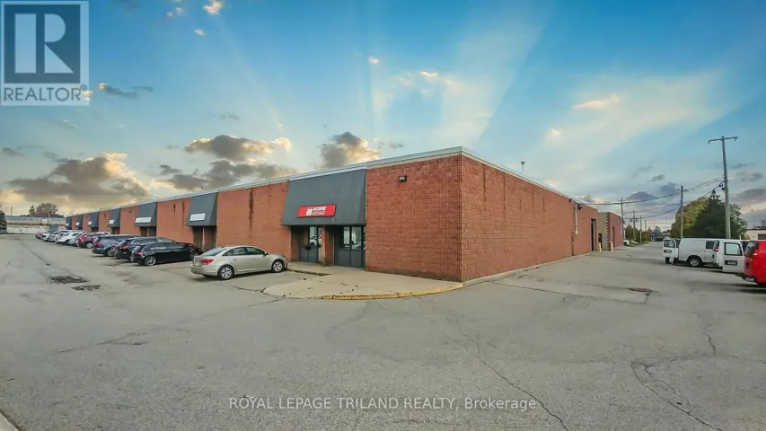3-7 - 96 BESSEMER COURT, London South (South Z), Ontario N6E1K7